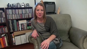 Housewife Alyssa Dutch masturbating sex tape HD