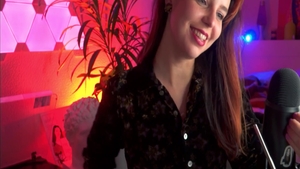 Young large tits babe softcore masturbating live on webcam