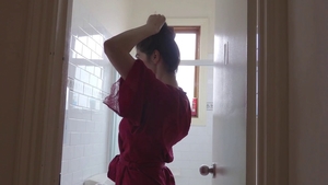 Wet pussy girl fingering solo