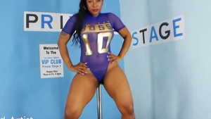 Solo busty ebony girl pussy eating