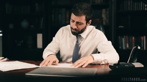 Loud sex alongside bimbo babe Tiffany Watson in office in HD