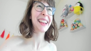 Rubbing live on webcam accompanied by busty babe