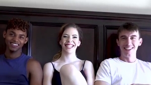 Bisexual threesome in HD