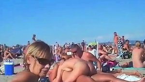 Female Sunny Leone wishes for homemade good fuck outdoors