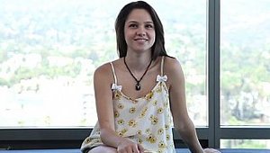 Net Girl - Babe dick sucking