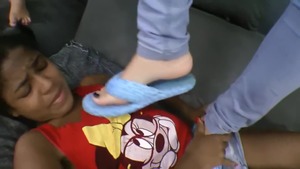 Feet fetish latina